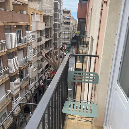 Casa Rie - In The Heart Of Alicante City, Next The The 'Mercado' Exterior photo